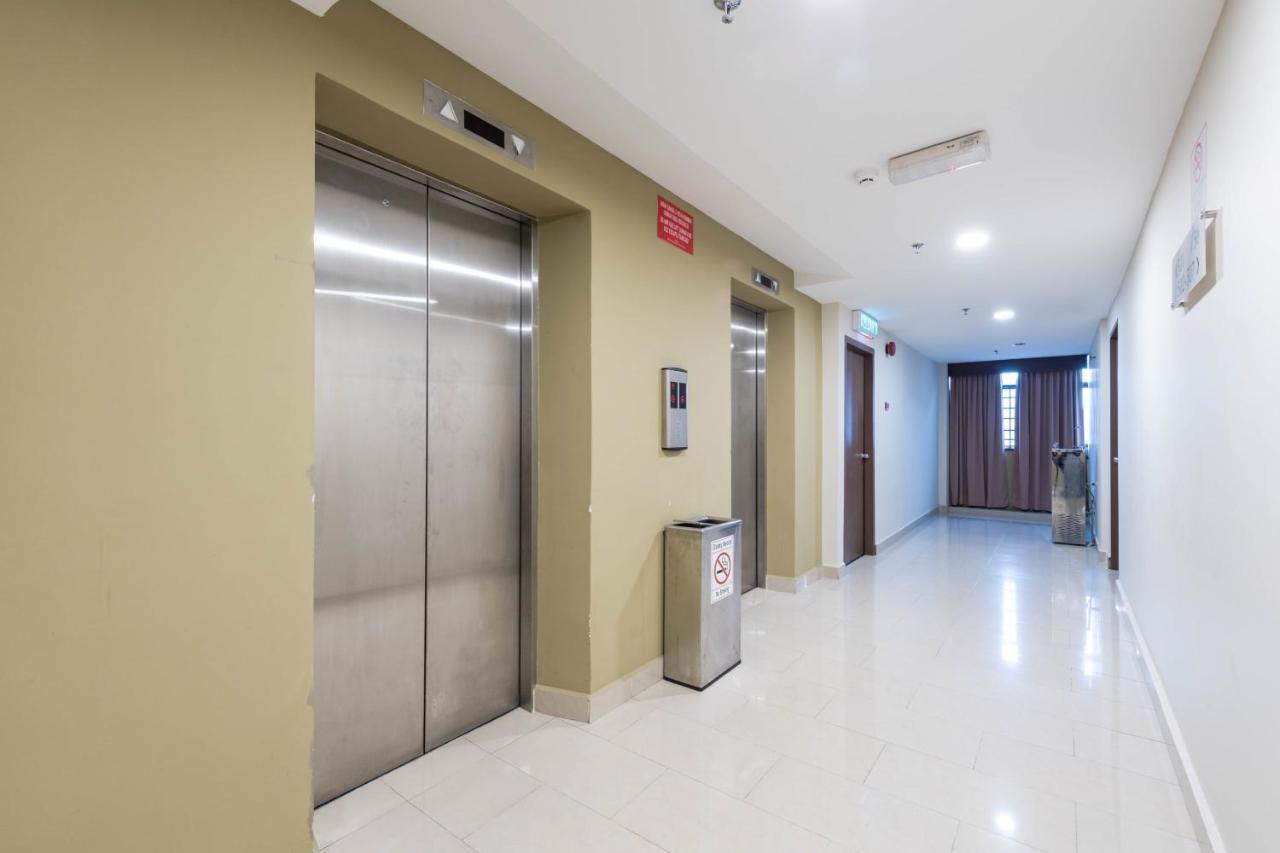 Oyo 89421 Pp Island Hotel George Town Zewnętrze zdjęcie