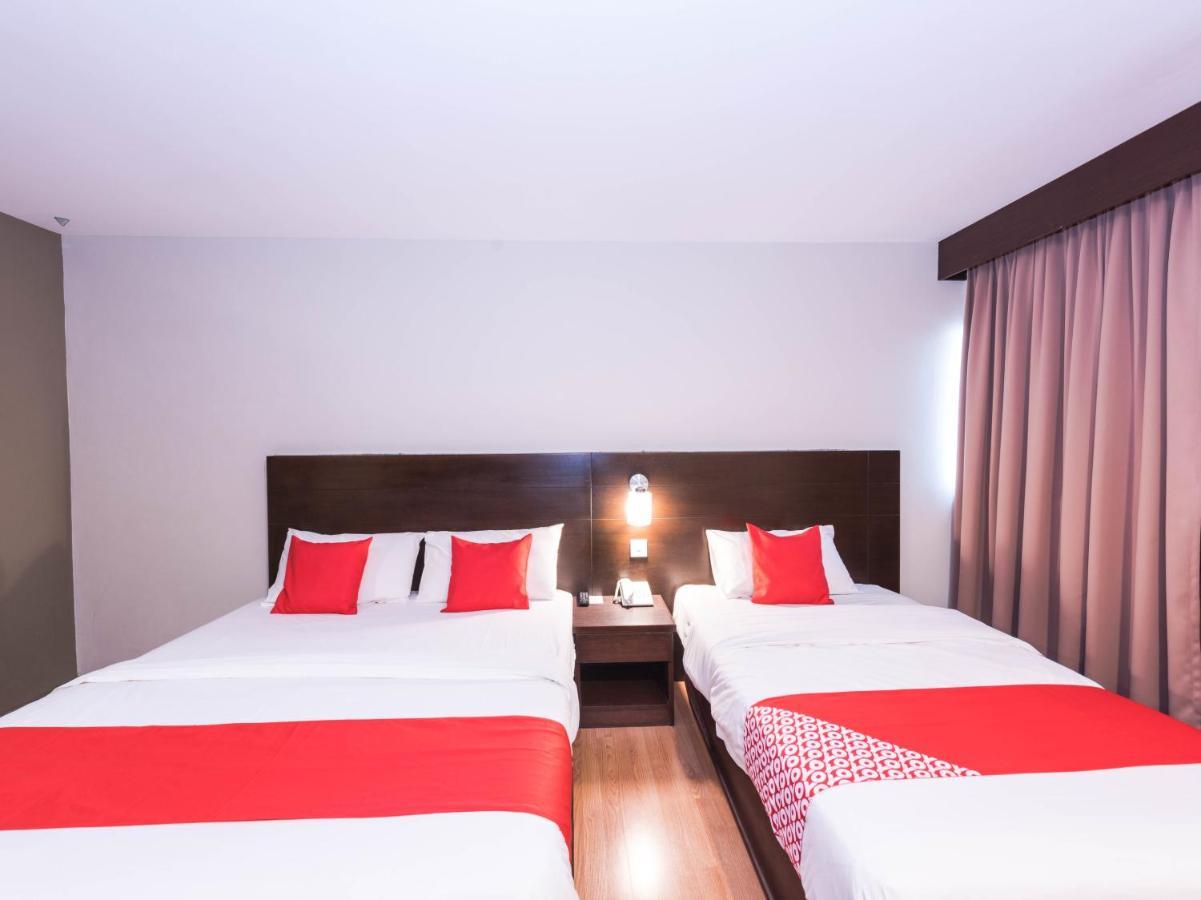 Oyo 89421 Pp Island Hotel George Town Zewnętrze zdjęcie